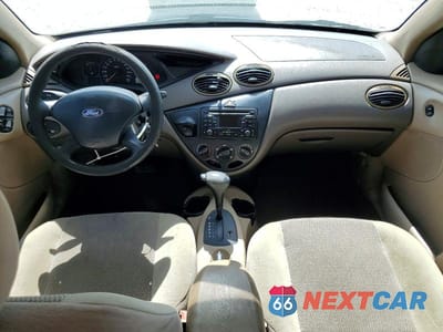 Zdjęcie 8 z 12 samochodu: 2003 FORD FOCUS SE VIN:1FAFP34P23W227986 - miniatura