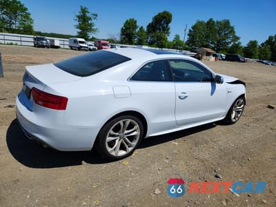 Trzecie zdjęcie samochodu z tyłu: 2016 AUDI S5 PRESTIGE VIN:WAUV4AFR7GA013013 - miniatura