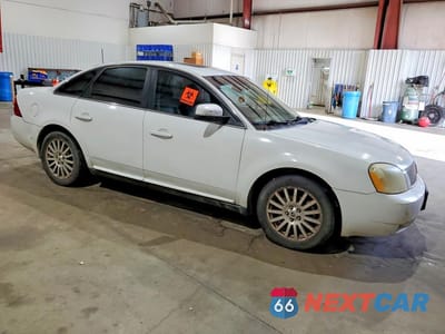 Czwarte zdjęcie samochodu z boku: 2007 MERCURY MONTEGO PREMIER VIN:1MEHM42167G612241 - miniatura