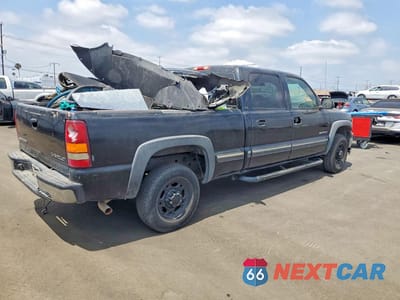 Trzecie zdjęcie samochodu z tyłu: 2001 CHEVROLET SILVERADO C1500 HEAVY DUTY VIN:1GCGC13U41F201635 - miniatura