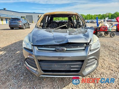 Piąte zdjęcie samochodu w środku: 2015 FORD ESCAPE SE VIN:1FMCU0GX4FUA23136 - miniatura