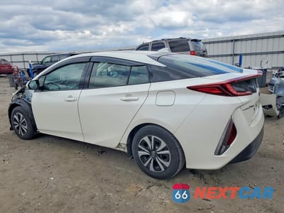 Drugie zdjęcie samochodu z przodu: 2018 TOYOTA PRIUS PRIME PLUS VIN:JTDKARFP8J3100121 - miniatura
