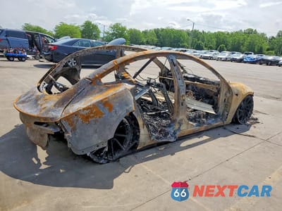 Trzecie zdjęcie samochodu z tyłu: 2025 TESLA MODEL 3 VIN:5YJ3E1ET0SF015318 - miniatura