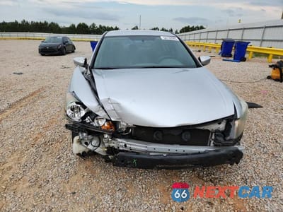Piąte zdjęcie samochodu w środku: 2010 HONDA ACCORD LX VIN:1HGCP2F35AA065834 - miniatura