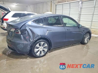 Trzecie zdjęcie samochodu z tyłu: 2022 TESLA MODEL Y VIN:7SAYGDEE3NF393479 - miniatura