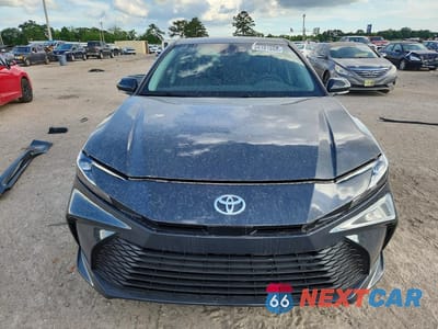 Piąte zdjęcie samochodu w środku: 2026 TOYOTA CAMRY LE VIN:4T1DAACK2TU245943 - miniatura