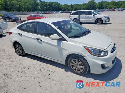 Czwarte zdjęcie samochodu z boku: 2012 HYUNDAI ACCENT GLS VIN:KMHCT4AE8CU054080 - miniatura