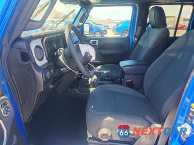 Zdjęcie 7 z 13 samochodu: 2024 JEEP GLADIATOR SPORT VIN:1C6HJTAG1RL122768 - miniatura