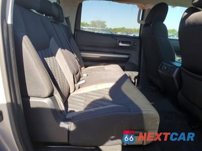 Zdjęcie 10 z 12 samochodu: 2019 TOYOTA TUNDRA CREWMAX SR5 VIN:5TFEY5F12KX253357 - miniatura