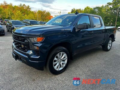 Drugie zdjęcie samochodu z przodu: 2022 CHEVROLET SILVERADO K1500 CUSTOM VIN:1GCPDBEK7NZ549593 - miniatura