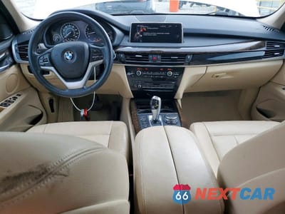 Zdjęcie 8 z 14 samochodu: 2015 BMW X5 XDRIVE35I VIN:5UXKR0C52F0P02687 - miniatura
