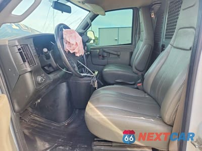 Zdjęcie 7 z 13 samochodu: 2022 CHEVROLET EXPRESS G2500 3LT VIN:1GCWGAFP3N1281714 - miniatura