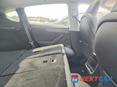 Zdjęcie 10 z 13 samochodu: 2026 TESLA MODEL Y VIN:7SAYGDEE2TA456551 - miniatura
