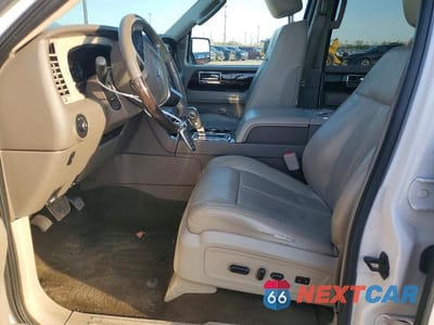 Zdjęcie 7 z 13 samochodu: 2015 LINCOLN NAVIGATOR L VIN:5LMJJ3JT6FEJ10177 - miniatura