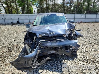 Piąte zdjęcie samochodu w środku: 2015 KIA SOUL + VIN:KNDJP3A50F7141839 - miniatura