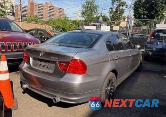 Czwarte zdjęcie samochodu z boku: 2011 BMW 335 XI VIN:WBAPL5C57BA742397 - miniatura
