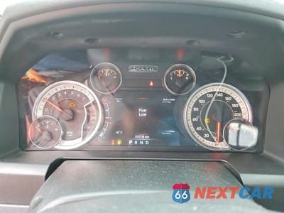 Zdjęcie 9 z 12 samochodu: 2017 RAM 1500 SLT VIN:1C6RR7LT6HS647733 - miniatura