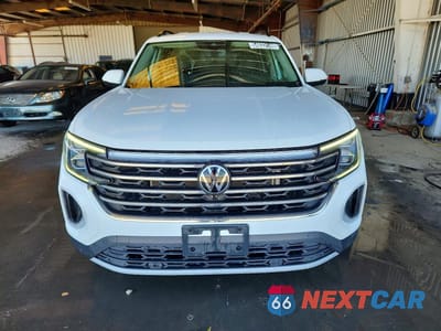 Piąte zdjęcie samochodu w środku: 2025 VOLKSWAGEN ATLAS SE VIN:1V2HR2CA7SC505719 - miniatura