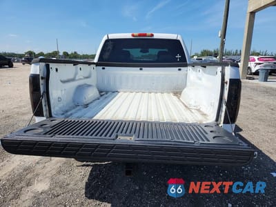 Zdjęcie 6 z 12 samochodu: 2008 CHEVROLET SILVERADO C1500 VIN:2GCEC130X81125781 - miniatura