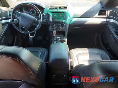 Zdjęcie 8 z 13 samochodu: 2016 FORD EXPLORER XLT VIN:1FM5K8DH8GGC02645 - miniatura