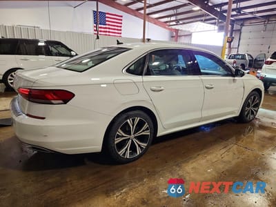 Trzecie zdjęcie samochodu z tyłu: 2022 VOLKSWAGEN PASSAT SE VIN:1VWSA7A3XNC003143 - miniatura