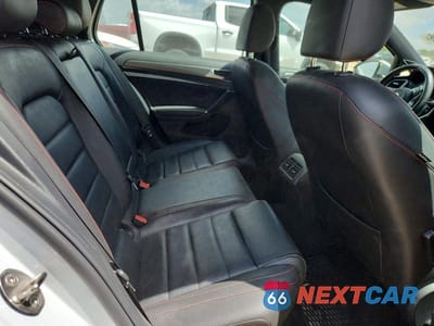 Zdjęcie 10 z 12 samochodu: 2019 VOLKSWAGEN GTI S VIN:3VW5T7AUXKM016100 - miniatura