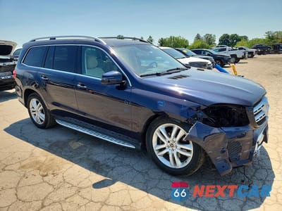 Czwarte zdjęcie samochodu z boku: 2017 MERCEDES-BENZ GLS 450 4MATIC VIN:4JGDF6EE8HA926283 - miniatura
