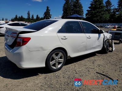 Trzecie zdjęcie samochodu z tyłu: 2014 TOYOTA CAMRY SE VIN:4T1BF1FK5EU425733 - miniatura