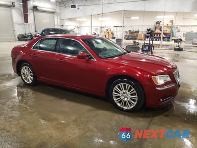 Czwarte zdjęcie samochodu z boku: 2014 CHRYSLER 300 VIN:2C3CCARG7EH352901 - miniatura