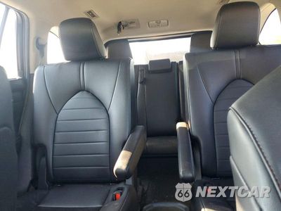 Zdjęcie 10 z 13 samochodu: 2024 TOYOTA HIGHLANDER XLE VIN:5TDKDRBH0RS547056 - miniatura