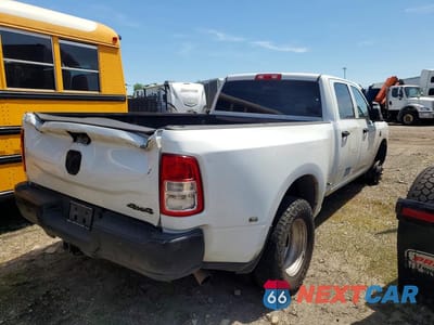 Trzecie zdjęcie samochodu z tyłu: 2023 RAM 3500 TRADESMAN VIN:3C63RRGL8PG509502 - miniatura