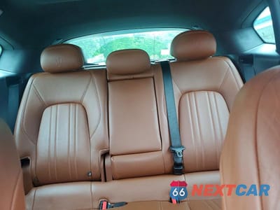 Zdjęcie 10 z 13 samochodu: 2017 MASERATI LEVANTE VIN:ZN661XUA4HX239247 - miniatura