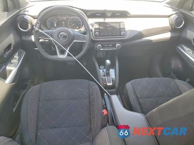Zdjęcie 8 z 13 samochodu: 2019 NISSAN KICKS SV VIN:3N1CP5CU6KL563020 - miniatura