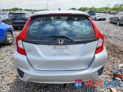 Zdjęcie 6 z 13 samochodu: 2015 HONDA FIT LX VIN:3HGGK5H51FM717326 - miniatura