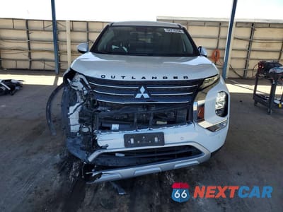 Piąte zdjęcie samochodu w środku: 2023 MITSUBISHI OUTLANDER SE VIN:JA4J3UA84PZ038550 - miniatura