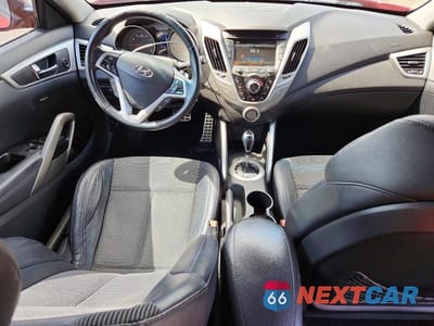 Zdjęcie 8 z 12 samochodu: 2013 HYUNDAI VELOSTER BASE VIN:KMHTC6AD9DU165256 - miniatura