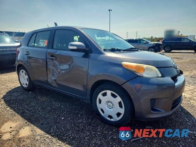 Czwarte zdjęcie samochodu z boku: 2014 SCION XD BASE VIN:JTKKUPB42E1041472 - miniatura
