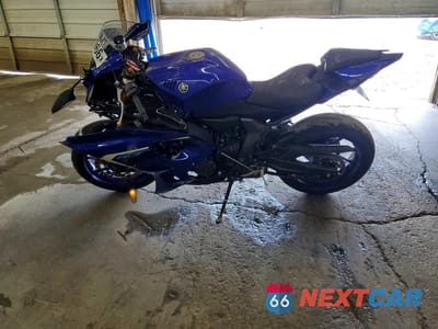 Trzecie zdjęcie samochodu z tyłu: 2025 YAMAHA YZFR7 VIN:JYARM38E0SA019248 - miniatura
