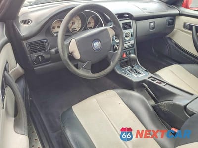 Zdjęcie 8 z 13 samochodu: 1999 MERCEDES-BENZ SLK 230 KOMPRESSOR VIN:WDBKK47F8XF111311 - miniatura