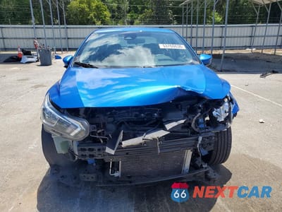 Piąte zdjęcie samochodu w środku: 2020 NISSAN VERSA SV VIN:3N1CN8EVXLL808867 - miniatura