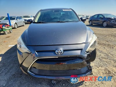 Piąte zdjęcie samochodu w środku: 2017 TOYOTA YARIS IA BASE VIN:3MYDLBYV0HY171001 - miniatura