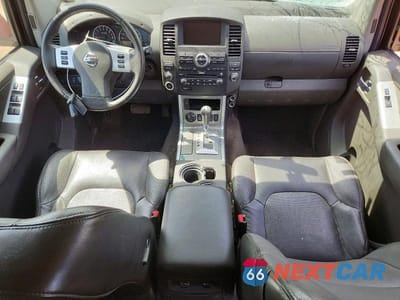 Zdjęcie 8 z 12 samochodu: 2012 NISSAN PATHFINDER S VIN:5N1AR1NB2CC608286 - miniatura