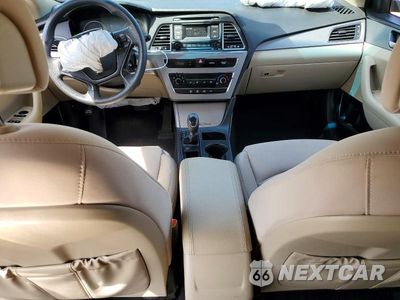Zdjęcie 8 z 12 samochodu: 2017 HYUNDAI SONATA SE VIN:5NPE24AF5HH488712 - miniatura