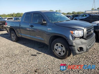 Czwarte zdjęcie samochodu z boku: 2010 TOYOTA TUNDRA DOUBLE CAB SR5 VIN:5TFRY5F10AX096380 - miniatura