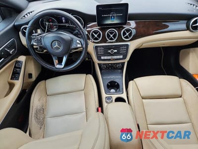 Zdjęcie 8 z 12 samochodu: 2018 MERCEDES-BENZ CLA 250 VIN:WDDSJ4EB1JN602360 - miniatura