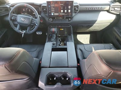 Zdjęcie 8 z 14 samochodu: 2024 TOYOTA SEQUOIA TRD PRO VIN:7SVAAABA5RX025094 - miniatura