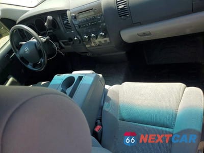 Zdjęcie 8 z 12 samochodu: 2010 TOYOTA TUNDRA GRADE VIN:5TFJU5F15AX004298 - miniatura