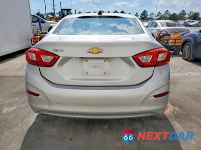 Zdjęcie 6 z 12 samochodu: 2017 CHEVROLET CRUZE LS VIN:1G1BC5SM8H7183771 - miniatura