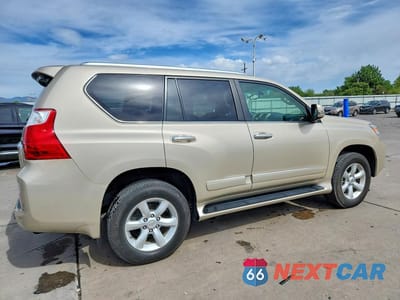 Trzecie zdjęcie samochodu z tyłu: 2010 LEXUS GX 460 PREMIUM VIN:JTJJM7FXXA5013989 - miniatura