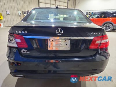 Zdjęcie 6 z 12 samochodu: 2012 MERCEDES-BENZ E 550 4MATIC VIN:WDDHF9BB6CA602913 - miniatura